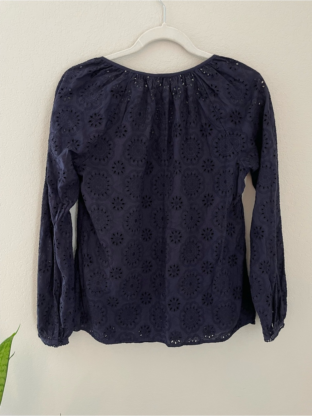 Boden Navy Eyelet Blouse Top Cotton Long Sleeves Size 6 - Picture 3 of 8